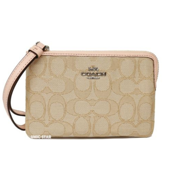Coach Handbags - SALE ! COACH CORNER ZIP WRISTLET (F58033)